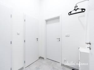 Pronájem bytu 2+kk, Praha - Kyje, Za černým mostem, 58 m2