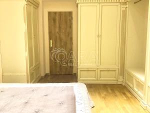 Prodej atypického bytu, Praha, Slavíkova, 105 m2