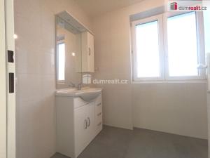 Pronájem bytu 2+1, Karlovy Vary - Doubí, Lesní, 63 m2