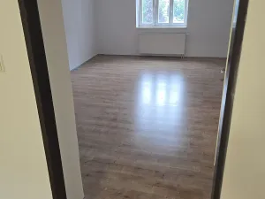 Pronájem bytu 2+1, Pardubice, 17. listopadu, 68 m2