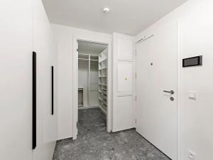 Pronájem bytu 2+kk, Praha - Modřany, Československého exilu, 52 m2