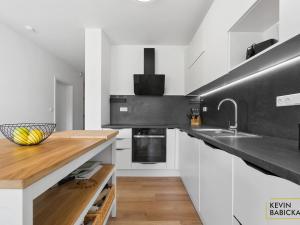 Prodej bytu 4+kk, Holubice, 102 m2
