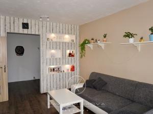 Prodej bytu 2+1, Plzeň, Vejprnická, 60 m2