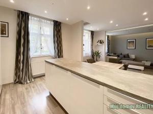 Pronájem bytu 3+kk, Praha - Střešovice, U střešovických hřišť, 95 m2