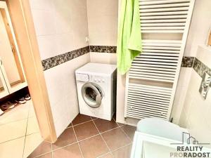 Pronájem bytu 1+kk, Praha - Zličín, Tulešická, 35 m2