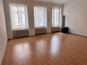 Pronájem bytu 1+1, Praha, Mostecká, 68 m2