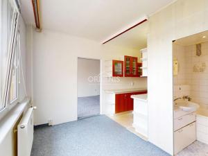 Prodej bytu 2+1, Chomutov, Bezručova, 61 m2