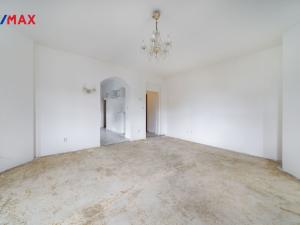 Prodej bytu 2+1, Mariánské Lázně, Družstevní, 75 m2