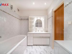 Prodej bytu 2+1, Mariánské Lázně, Družstevní, 75 m2