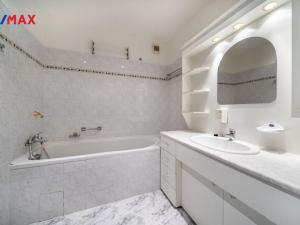 Prodej bytu 2+1, Mariánské Lázně, Družstevní, 75 m2