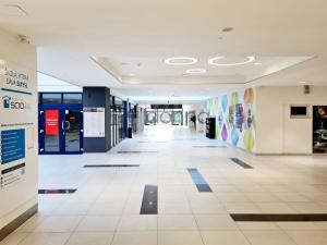 Pronájem obchodního prostoru, Praha, Prusíkova, 160 m2