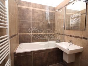 Pronájem bytu 3+kk, Praha, Chvalova, 71 m2
