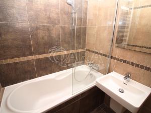 Pronájem bytu 3+kk, Praha, Chvalova, 71 m2