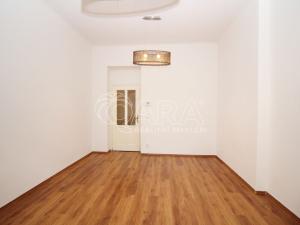 Pronájem bytu 3+kk, Praha, Chvalova, 71 m2