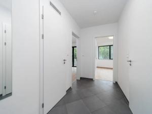 Pronájem bytu 2+kk, Praha - Karlín, U Sluncové, 55 m2