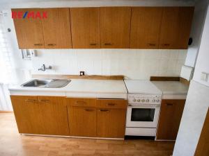 Prodej chaty, Jesenice, U Velkého rybníka, 67 m2