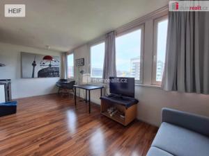 Pronájem bytu 1+kk, Praha - Karlín, Molákova, 35 m2