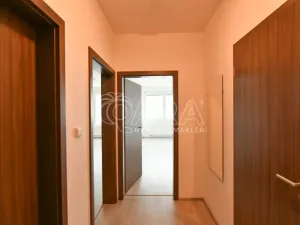 Pronájem bytu 2+kk, Praha - Dolní Měcholupy, Honzíkova, 58 m2