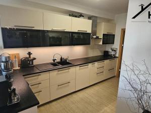Prodej bytu 5+kk, Praha - Stodůlky, Klausova, 169 m2
