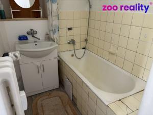 Pronájem bytu 2+1, Uničov, Nerudova, 52 m2