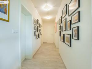 Prodej rodinného domu, Králův Dvůr - Křižatky, Na Vinohradech, 136 m2