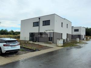 Prodej rodinného domu, Kladno - Dubí, Pechlátova, 353 m2