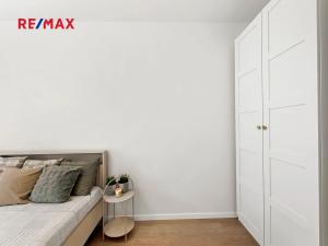 Pronájem bytu 2+kk, Praha - Vysočany, Pod Harfou, 50 m2