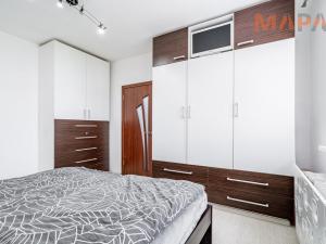 Pronájem bytu 2+1, Chomutov, Blatenská, 54 m2