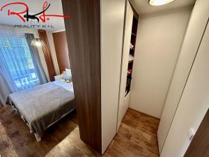 Pronájem bytu 2+kk, Praha, Zakšínská, 60 m2