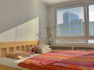 Pronájem bytu 3+kk, Praha - Nusle, Pujmanové, 66 m2