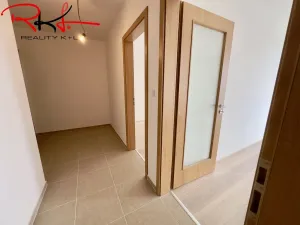 Prodej bytu 2+kk, Praha, Čakovická, 49 m2