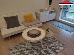 Pronájem bytu 1+kk, Rosice, Na Vyhlídce, 28 m2