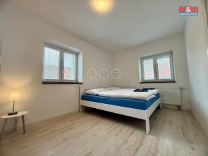 Pronájem bytu 1+1, Kadov - Vrbno, 45 m2