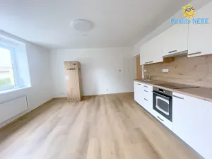 Pronájem bytu 1+kk, Praha - Chodov, Švabinského, 27 m2