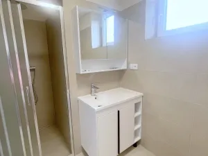 Pronájem bytu 1+kk, Praha - Chodov, Švabinského, 27 m2