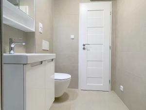 Pronájem bytu 3+kk, Praha - Chodov, Švabinského, 27 m2