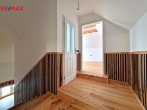 Pronájem kanceláře, Praha - Braník, Branická, 676 m2