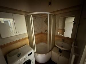 Pronájem bytu 1+kk, Praha - Vršovice, Vršovická, 35 m2