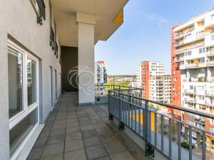 Pronájem bytu 3+kk, Praha - Vysočany, Pod Harfou, 76 m2