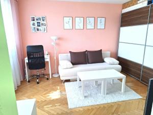 Pronájem bytu 1+1, Brno, Štouračova, 32 m2