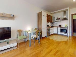 Prodej bytu 1+kk, Karlovy Vary, Jateční, 38 m2
