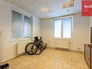 Prodej obchodního prostoru, Opava, Kolofíkovo nábřeží, 1116 m2