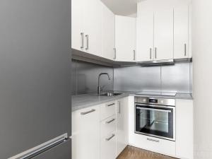Pronájem bytu 1+kk, Praha - Nusle, Kloboučnická, 33 m2
