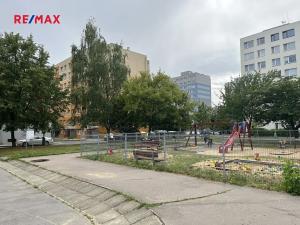 Prodej bytu 3+1, Praha - Řepy, Španielova, 77 m2