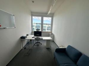 Pronájem kanceláře, Praha - Karlín, Pobřežní, 460 m2