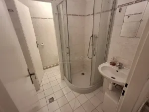Pronájem kanceláře, Kolín, Karlovo náměstí, 99 m2
