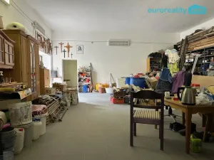 Prodej skladu, Planá, 300 m2