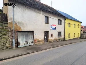 Prodej rodinného domu, Lochovice, 100 m2