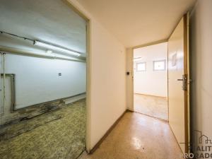 Prodej obchodního prostoru, Tvarožná Lhota, 278 m2