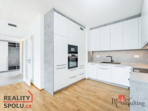 Pronájem bytu 2+kk, Praha - Modřany, Mezi vodami, 62 m2
